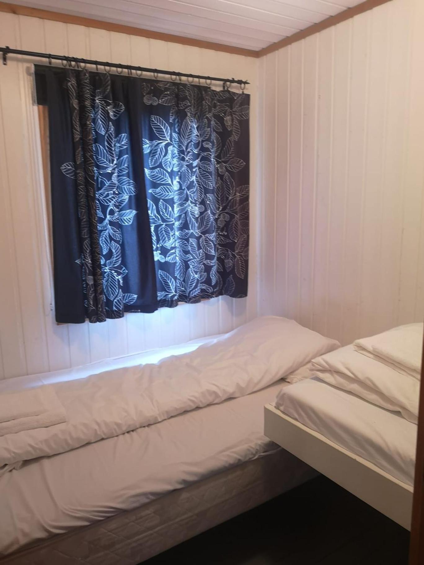 Ulvsvag Gjestgiveri Og Fjordcamping As Buitenkant foto