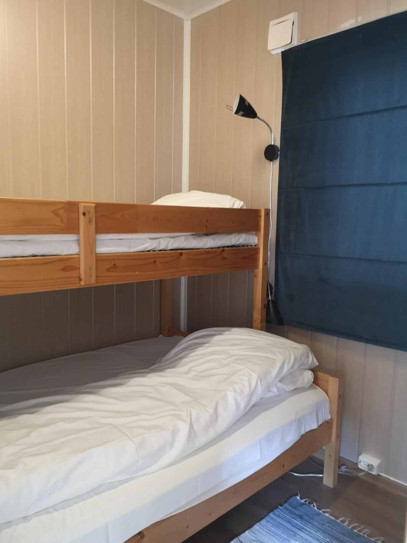 Ulvsvag Gjestgiveri Og Fjordcamping As Buitenkant foto